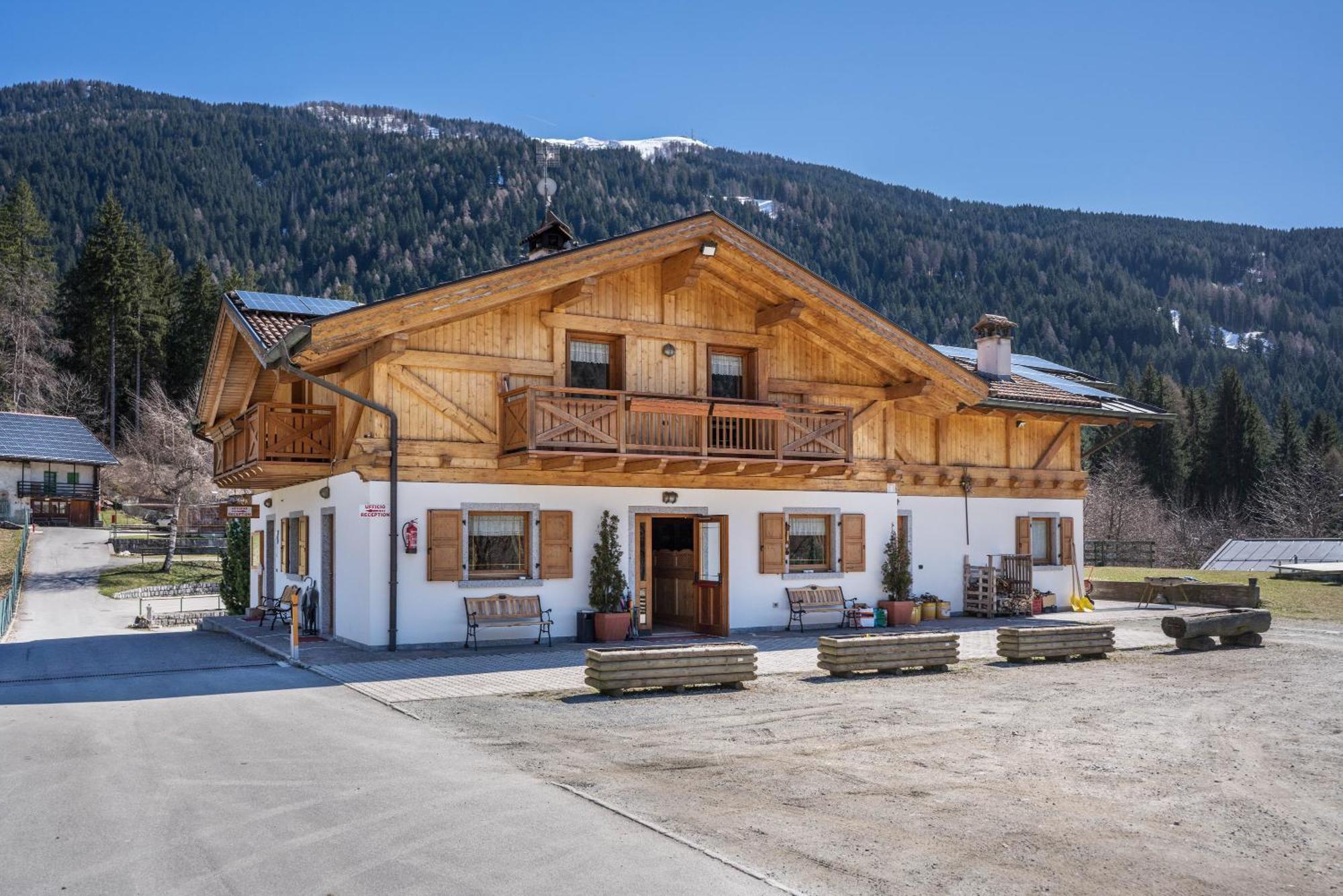 Chalet Camping Fae 1 Madonna 外观 照片